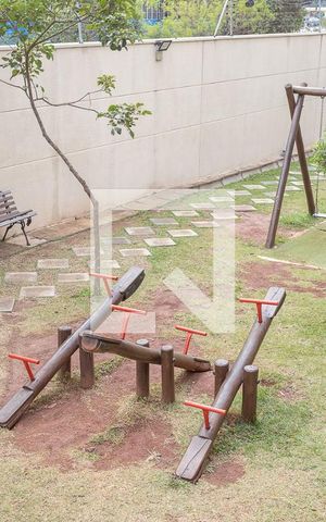 Apartamento à venda com 44m², 2 quartos e 1 vaga Apartamento à venda com 44m², 2 quartos e 1 vagaÁrea comum - Playground