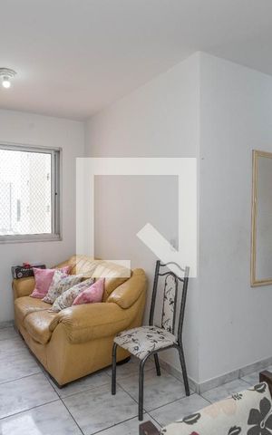 Apartamento à venda com 44m², 2 quartos e 1 vaga Apartamento à venda com 44m², 2 quartos e 1 vagaSala