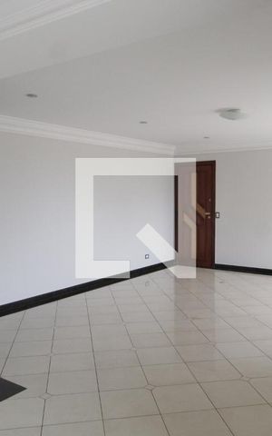 Apartamento para alugar com 240m², 3 quartos e 3 vagasSala