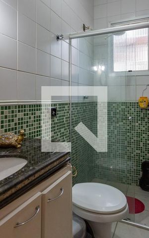 Apartamento à venda com 120m², 2 quartos e 1 vaga Apartamento à venda com 120m², 2 quartos e 1 vagaBanheiro 2