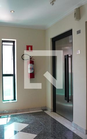 Apartamento para alugar com 39m², 1 quarto e 1 vagaElevadores