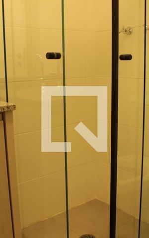 Apartamento para alugar com 63m², 2 quartos e 1 vagaSuíte - Banheiro