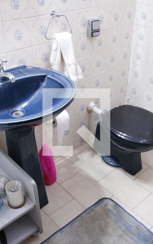 Casa para alugar com 200m², 4 quartos e 3 vagasBanheiro Social