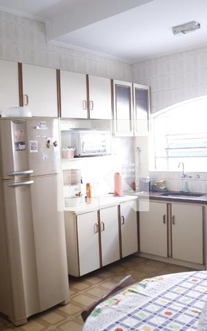 Casa para alugar com 200m², 4 quartos e 3 vagasCozinha