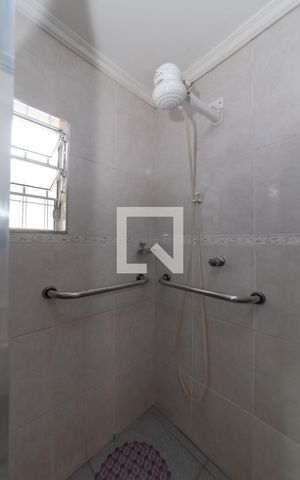 Casa à venda com 145m², 3 quartos e 2 vagas Casa à venda com 145m², 3 quartos e 2 vagasBanheiro da Suíte 1