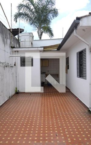 Casa à venda com 215m², 3 quartos e 2 vagasQuintal
