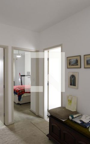 Casa à venda com 215m², 3 quartos e 2 vagasCorredor