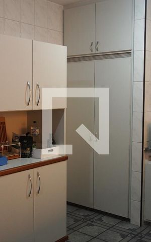 Casa à venda com 303m², 4 quartos e 4 vagasCozinha