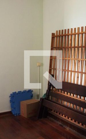 Casa à venda com 303m², 4 quartos e 4 vagasQuarto 3