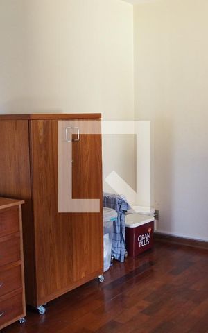 Casa à venda com 303m², 4 quartos e 4 vagasQuarto Suíte
