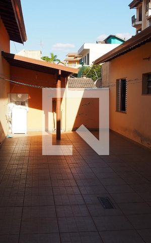 Casa à venda com 303m², 4 quartos e 4 vagasQuintal