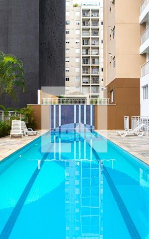 Apartamento à venda com 37m², 1 quarto e 1 vaga Apartamento à venda com 37m², 1 quarto e 1 vagaÁrea comum - Piscina