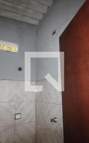 Casa à venda com 100m², 2 quartos e sem vagaBanheiro 1