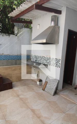 Casa à venda com 100m², 2 quartos e sem vagaÁrea de Serviço