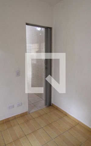 Casa de condomínio para alugar com 33m², 1 quarto e sem vagaQuarto 1