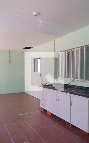 Casa à venda com 190m², 3 quartos e 2 vagas Casa à venda com 190m², 3 quartos e 2 vagasCozinha