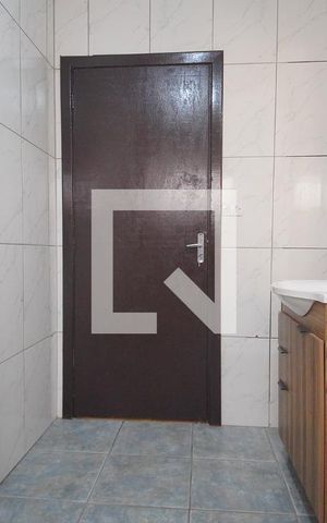 Casa à venda com 190m², 3 quartos e 2 vagas Casa à venda com 190m², 3 quartos e 2 vagasBanheiro 1