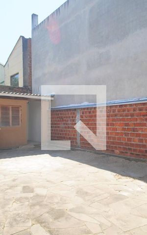 Casa à venda com 190m², 3 quartos e 2 vagas Casa à venda com 190m², 3 quartos e 2 vagasQuintal