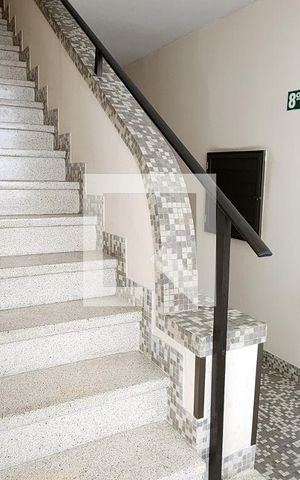Apartamento para alugar com 40m², 2 quartos e sem vagaEscada