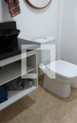 Casa à venda com 127m², 2 quartos e 2 vagasBanheiro de serviço