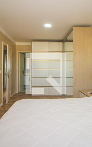 Apartamento à venda com 220m², 2 quartos e 3 vagas Apartamento à venda com 220m², 2 quartos e 3 vagasSuíte