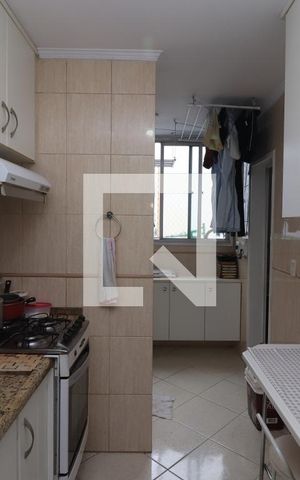 Apartamento à venda com 77m², 3 quartos e 2 vagasCozinha