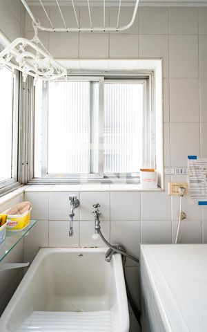 Apartamento à venda com 49m², 2 quartos e 1 vaga Apartamento à venda com 49m², 2 quartos e 1 vagaLavanderia