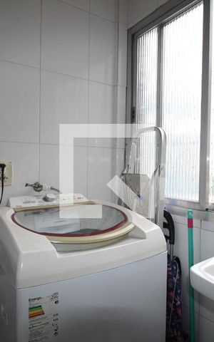 Apartamento à venda com 58m², 2 quartos e 1 vagaCozinha e Área de Serviço