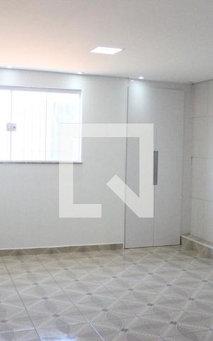 Casa para alugar com 115m², 2 quartos e sem vagaSala