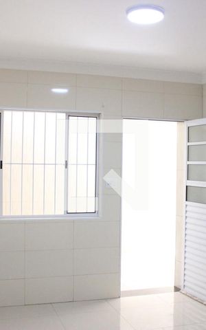 Casa para alugar com 115m², 2 quartos e sem vagaCopa