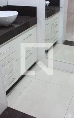 Casa para alugar com 115m², 2 quartos e sem vagaBanheiro 1