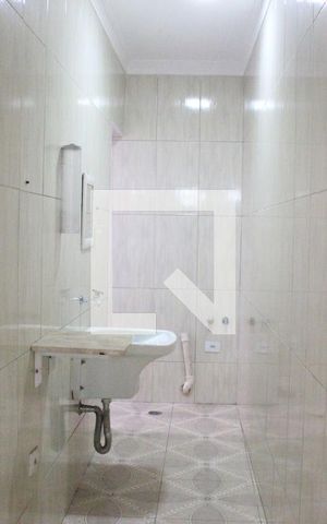 Casa para alugar com 115m², 2 quartos e sem vagaLavanderia