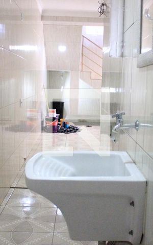Casa para alugar com 115m², 2 quartos e sem vagaLavanderia