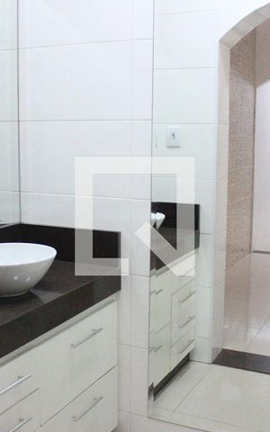 Casa para alugar com 115m², 2 quartos e sem vagaBanheiro 1