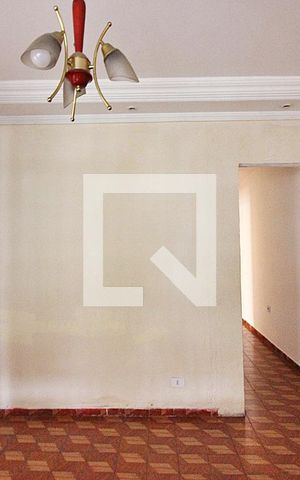 Casa para alugar com 90m², 3 quartos e 1 vagaSala 