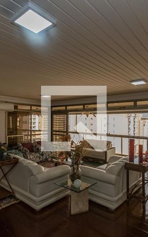 Apartamento à venda com 365m², 5 quartos e 3 vagas Apartamento à venda com 365m², 5 quartos e 3 vagasSala de Estar