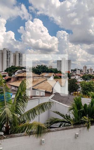 Casa para alugar com 325m², 3 quartos e 4 vagas Casa para alugar com 325m², 3 quartos e 4 vagasVista da Suíte 3