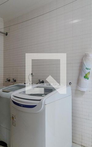 Casa para alugar com 325m², 3 quartos e 4 vagas Casa para alugar com 325m², 3 quartos e 4 vagasÁrea de Serviço