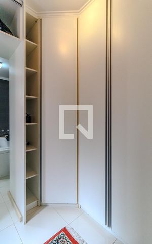 Casa para alugar com 325m², 3 quartos e 4 vagas Casa para alugar com 325m², 3 quartos e 4 vagasSuíte 2