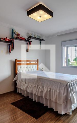 Casa para alugar com 325m², 3 quartos e 4 vagas Casa para alugar com 325m², 3 quartos e 4 vagasSuíte 3