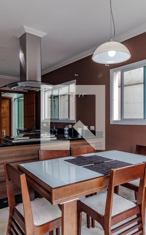 Casa para alugar com 325m², 3 quartos e 4 vagas Casa para alugar com 325m², 3 quartos e 4 vagasCozinha