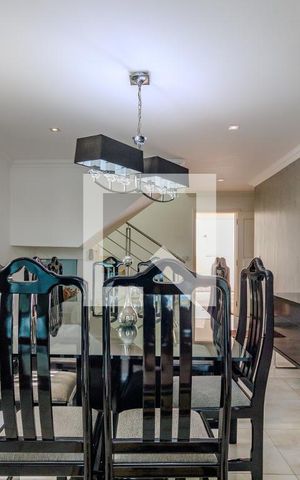Casa para alugar com 325m², 3 quartos e 4 vagas Casa para alugar com 325m², 3 quartos e 4 vagasCopa