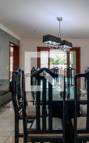 Casa para alugar com 325m², 3 quartos e 4 vagas Casa para alugar com 325m², 3 quartos e 4 vagasCopa