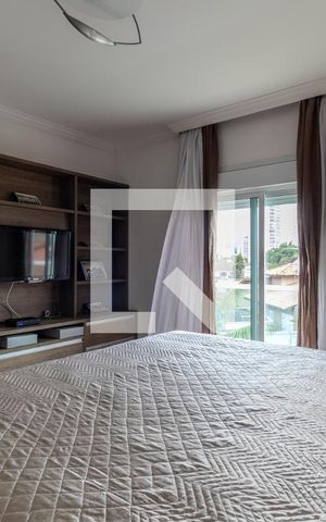 Casa para alugar com 325m², 3 quartos e 4 vagas Casa para alugar com 325m², 3 quartos e 4 vagasSuíte 2