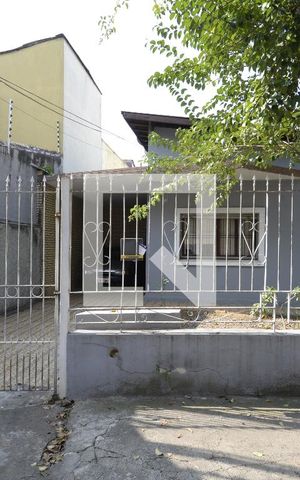 Casa à venda com 276m², 3 quartos e 2 vagasFachada