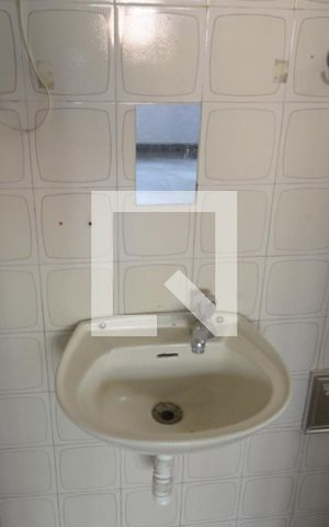 Casa à venda com 276m², 3 quartos e 2 vagasBanheiro