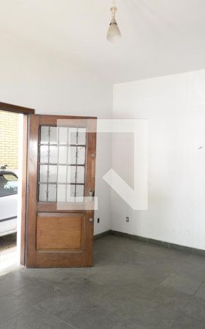 Casa à venda com 276m², 3 quartos e 2 vagasSala