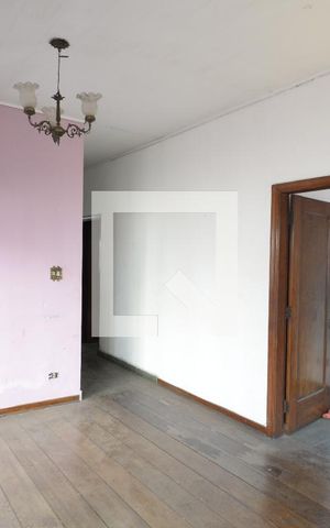 Casa à venda com 276m², 3 quartos e 2 vagasSala