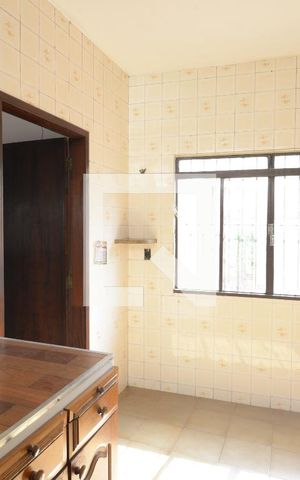 Casa à venda com 276m², 3 quartos e 2 vagasCozinha