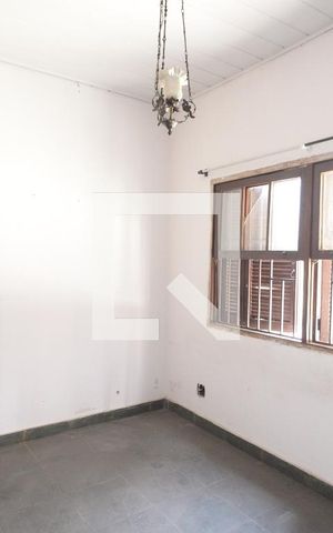 Casa à venda com 276m², 3 quartos e 2 vagasQuarto